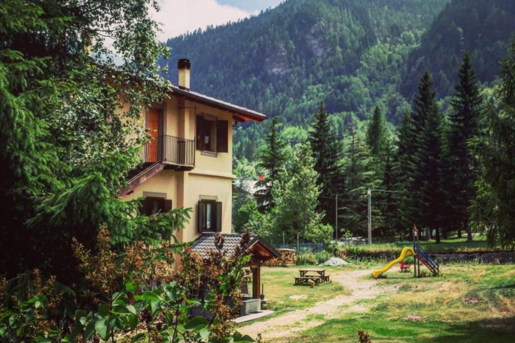 Appartamenti alta Valle Maira Appartamenti alta Valle Maira