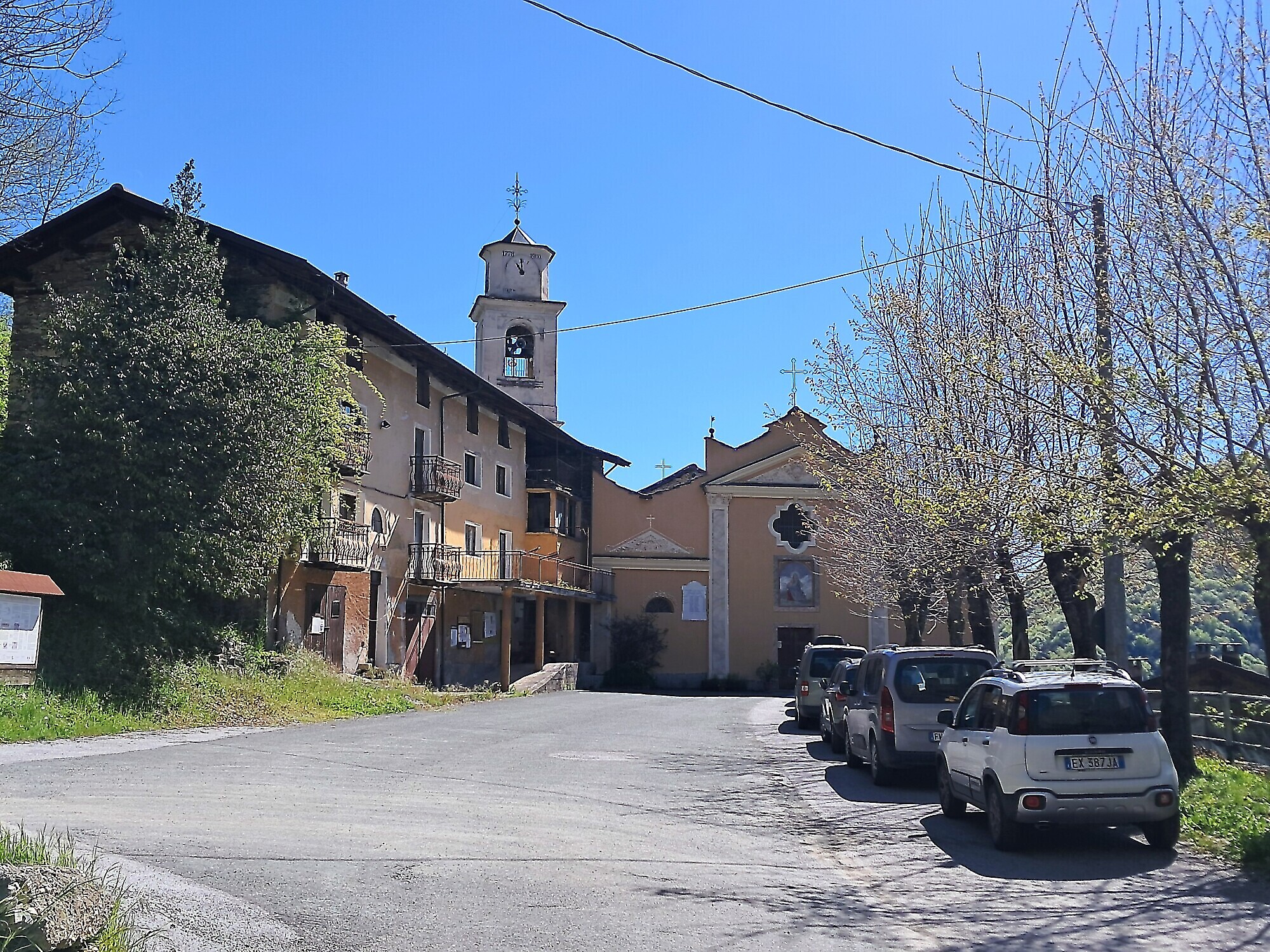 Santa Margherita – Loop Trail along the Paths of the Partisans of the 2nd Alpine Division “Giustizia e Libertà” Santa Margherita – Loop Trail along the Paths of the Partisans of the 2nd Alpine Division “Giustizia e Libertà”